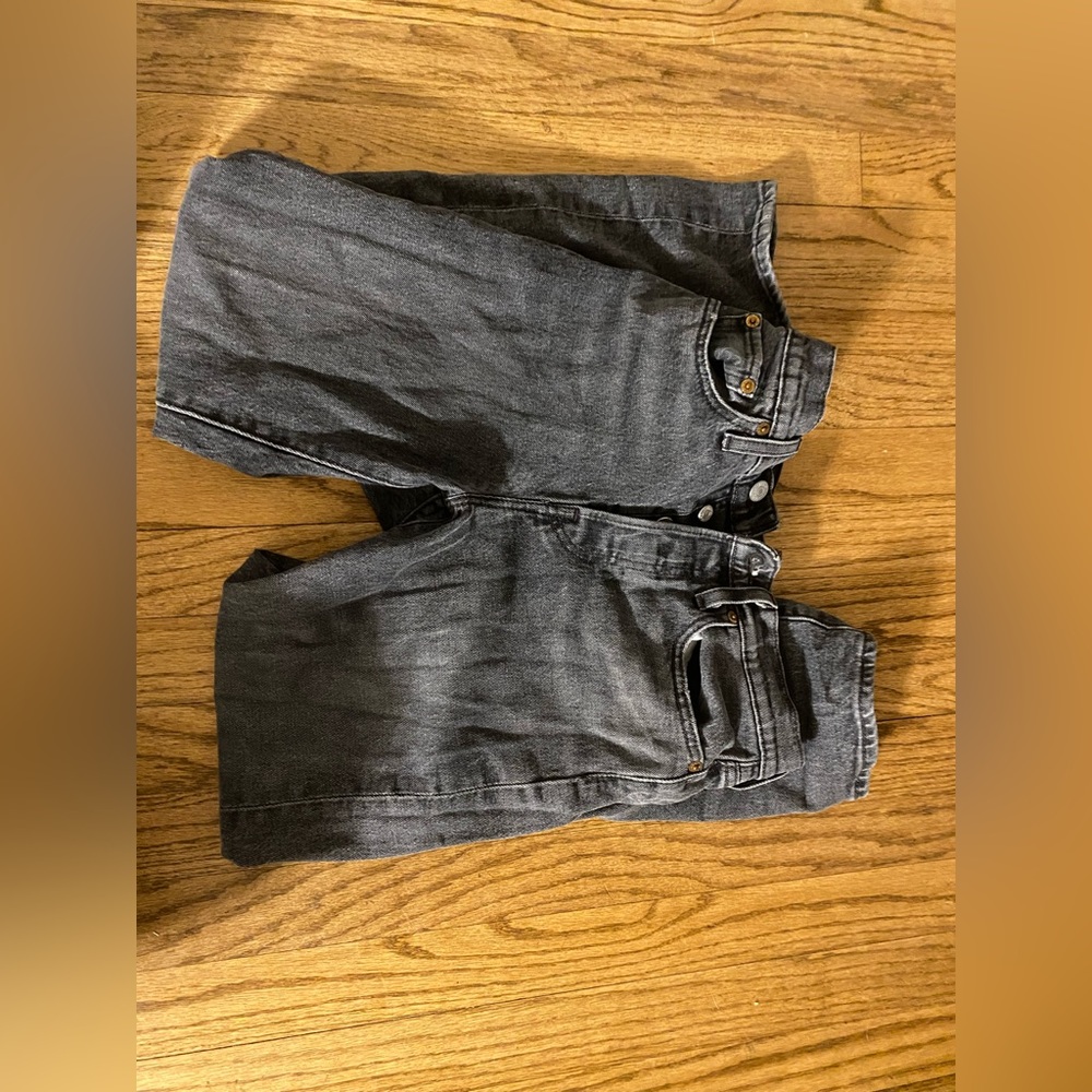 Black levi jeans